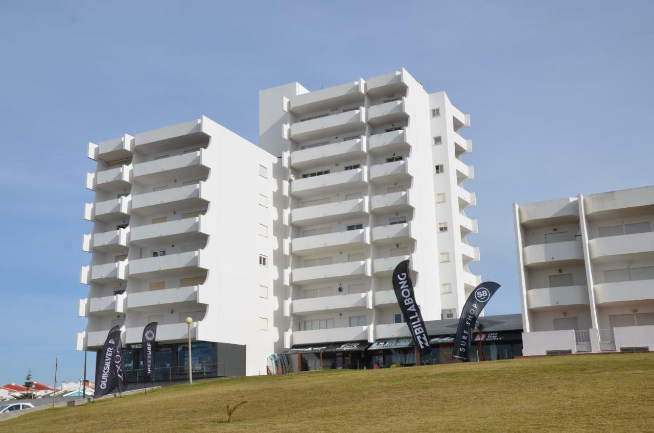 Baleal Tower Bay *